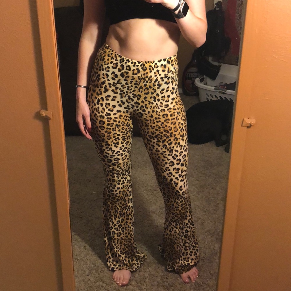 Stretchy leopard flare pants! (Never worn)
